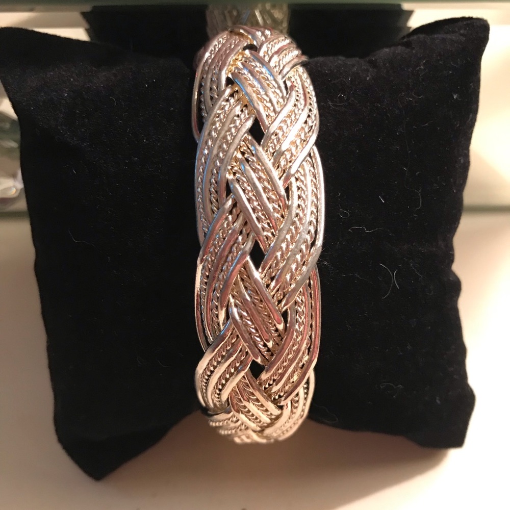 Silver Braided Cuff Link